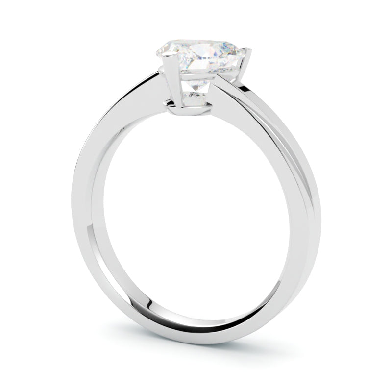 Pierścionek z diamentem Ava z platyny 950 – szlachetna prostota i luksus szczecińskiej manufaktury GOLDPORT